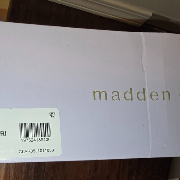 Madden Girl Clara Women's Tall Buckle Boots (size 8) - Picture 10 of 10